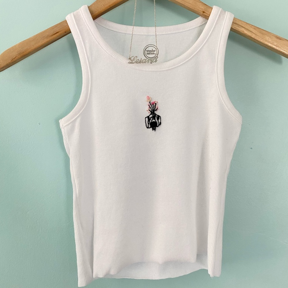 Embroidered Cropped Tank Top